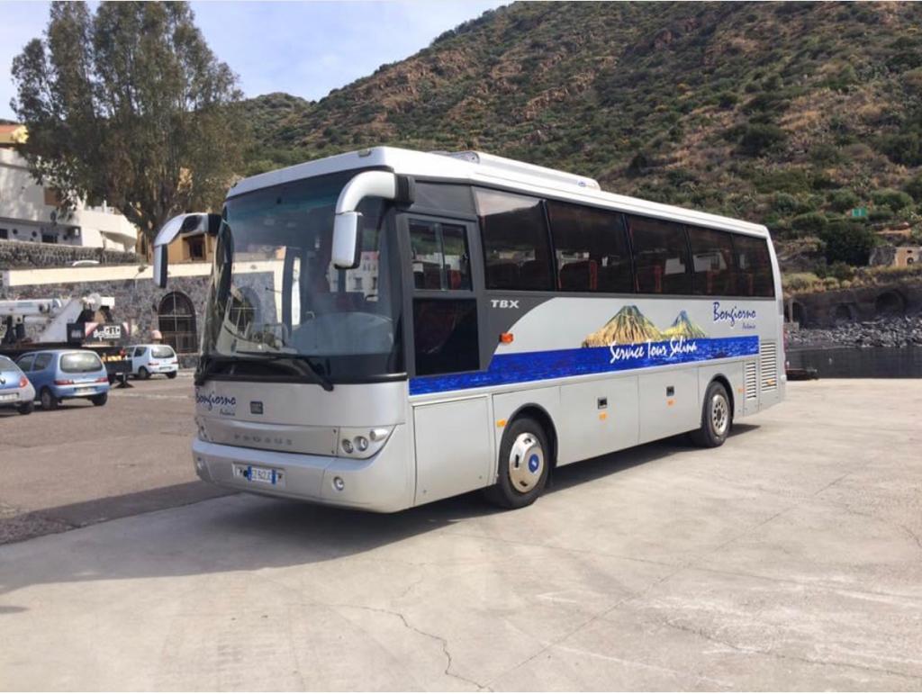 Autobus Tour di Salina